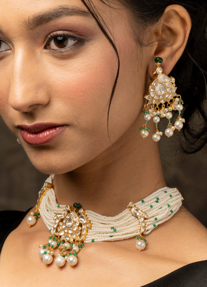 Naveenta Necklace Set