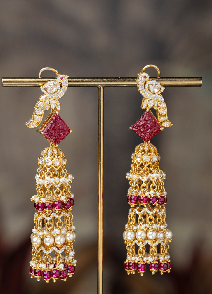 Tawoos Ahmar Jhumka