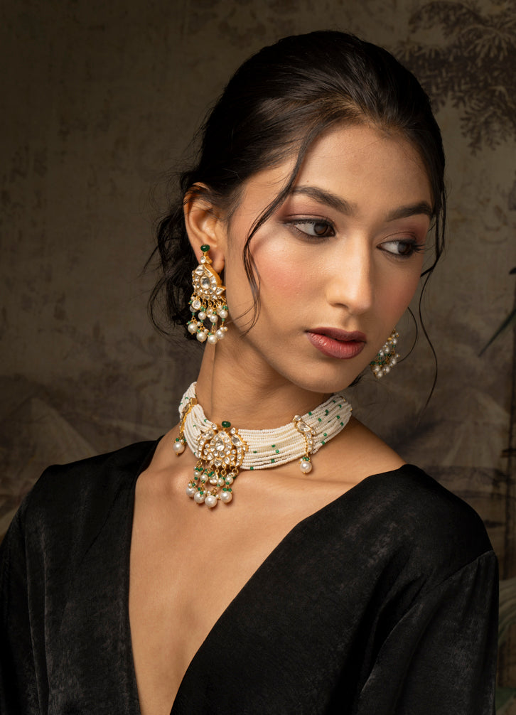 Naveenta Necklace Set