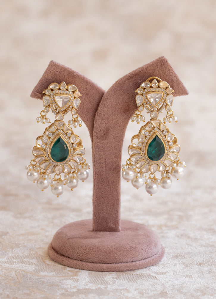 Zehnab Jhumka