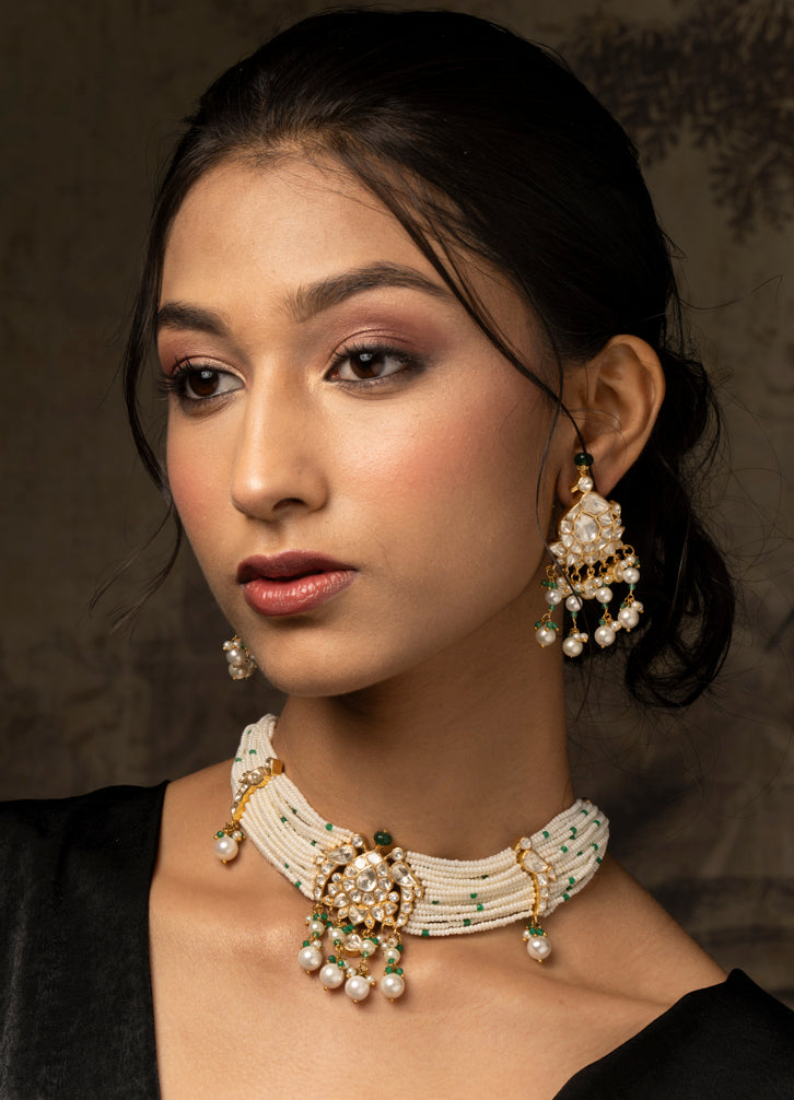 Naveenta Necklace Set