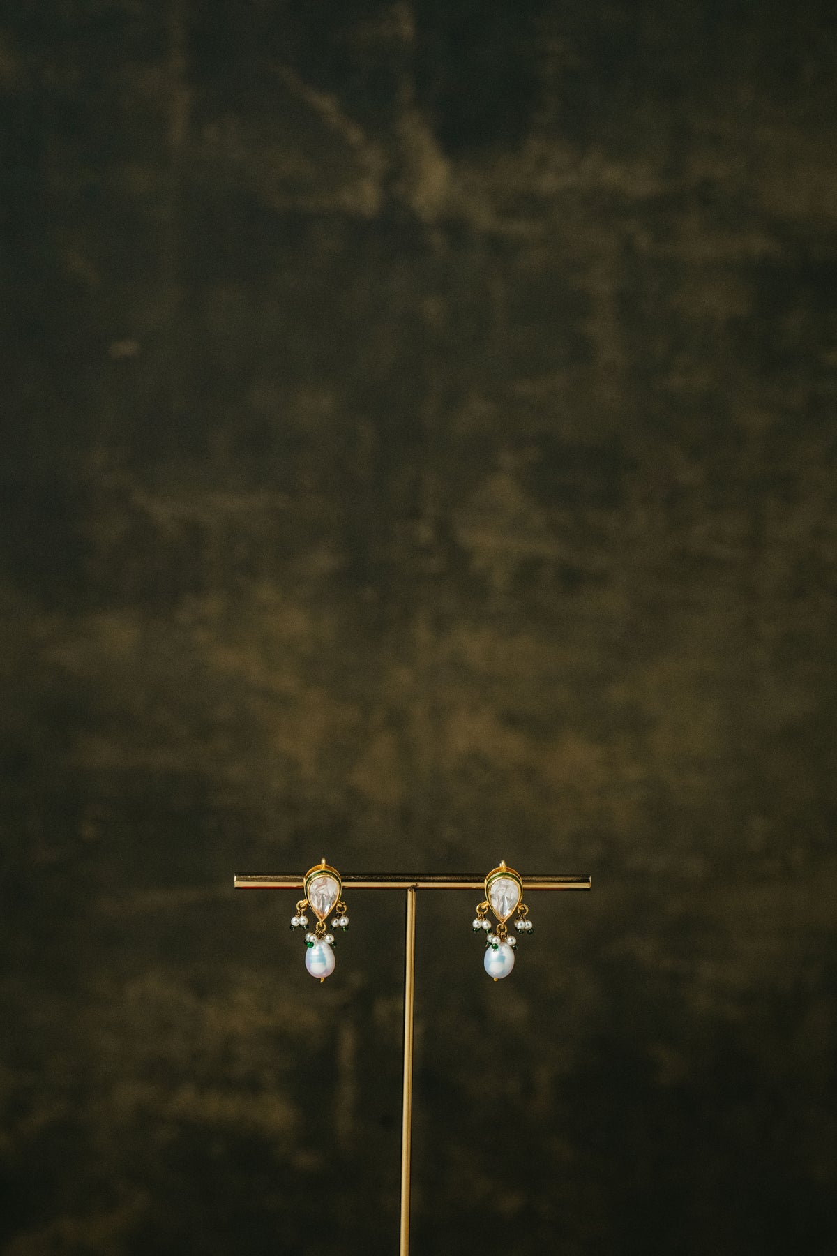 Jakrati Studs