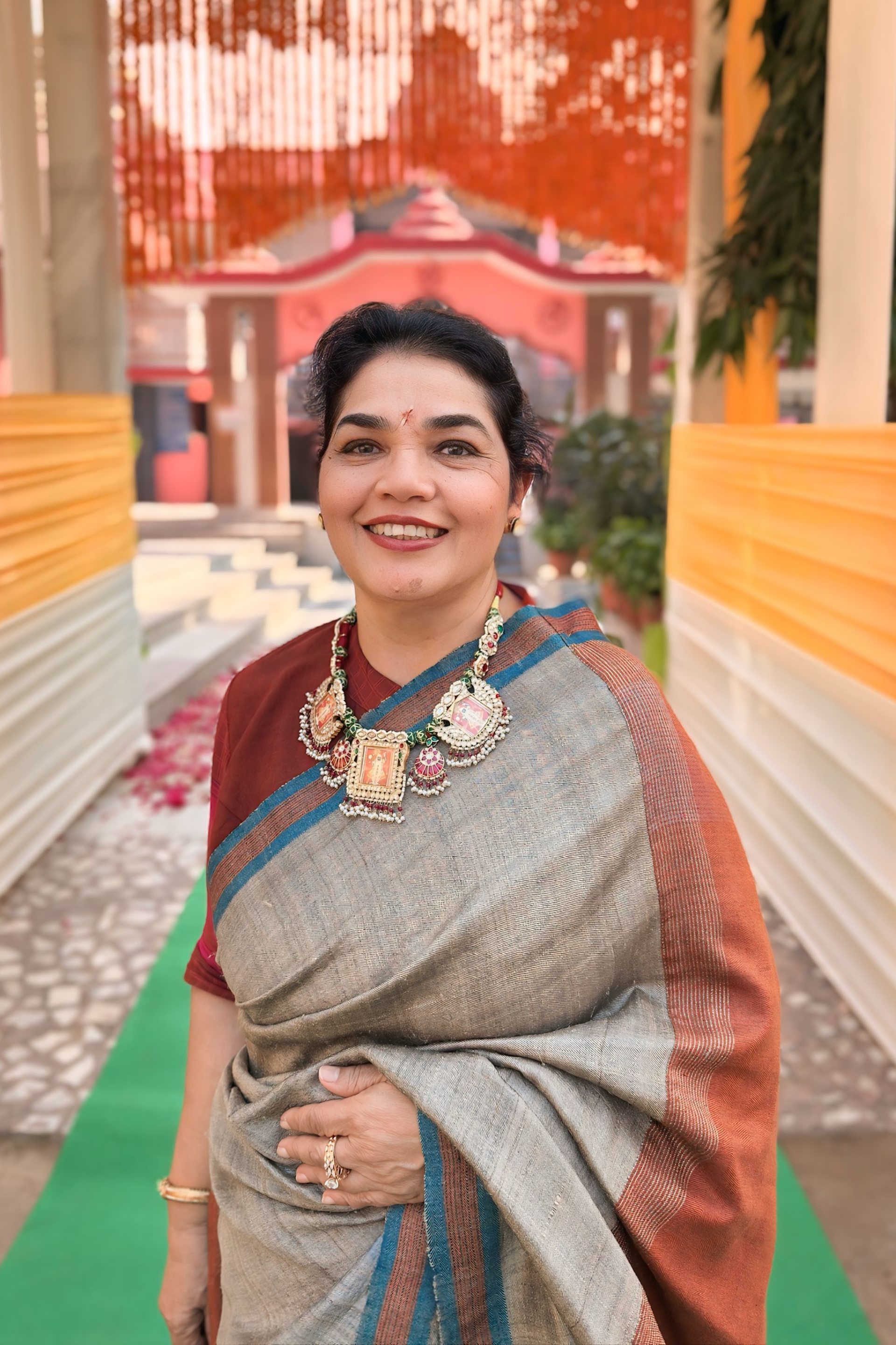 Vistara Necklace
