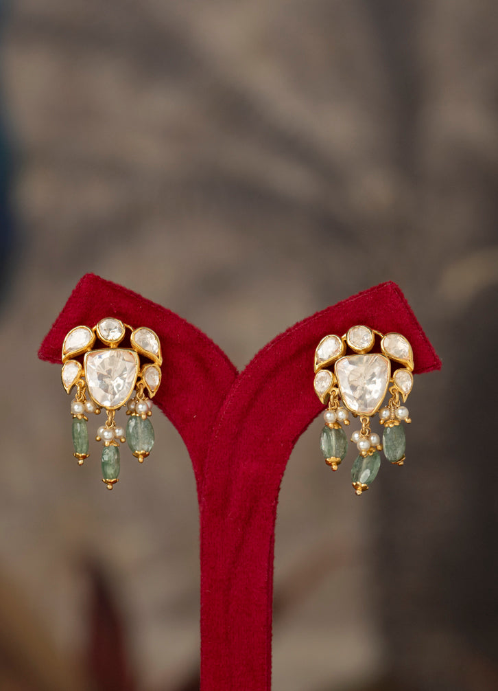 Sayee Jhumka