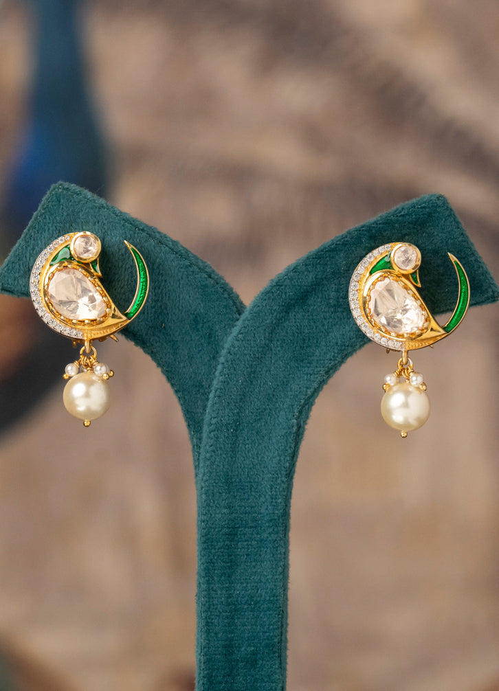 Saalifa Studs