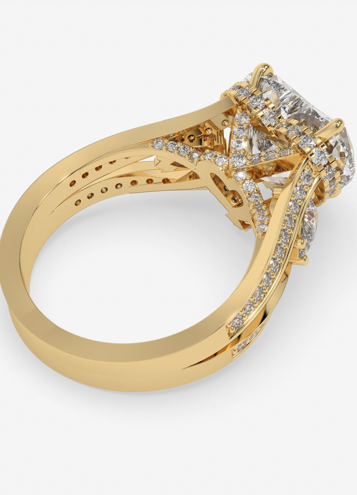 Valerisse Ring in Yellow Gold