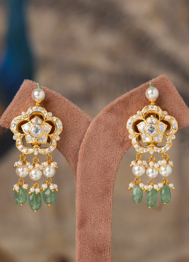 Haaziya Jhumka
