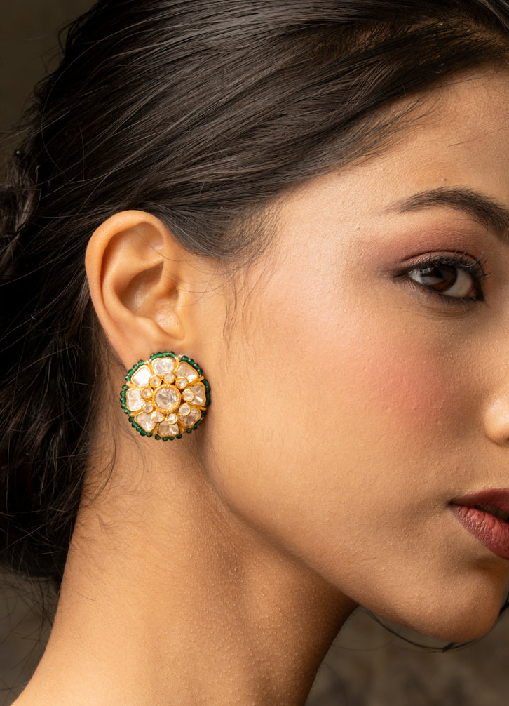 Hari Studs