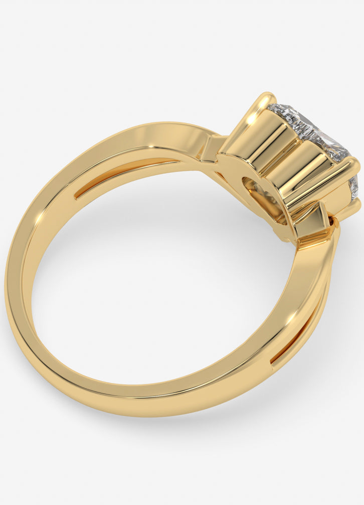 Amora Ring in Yellow Gold