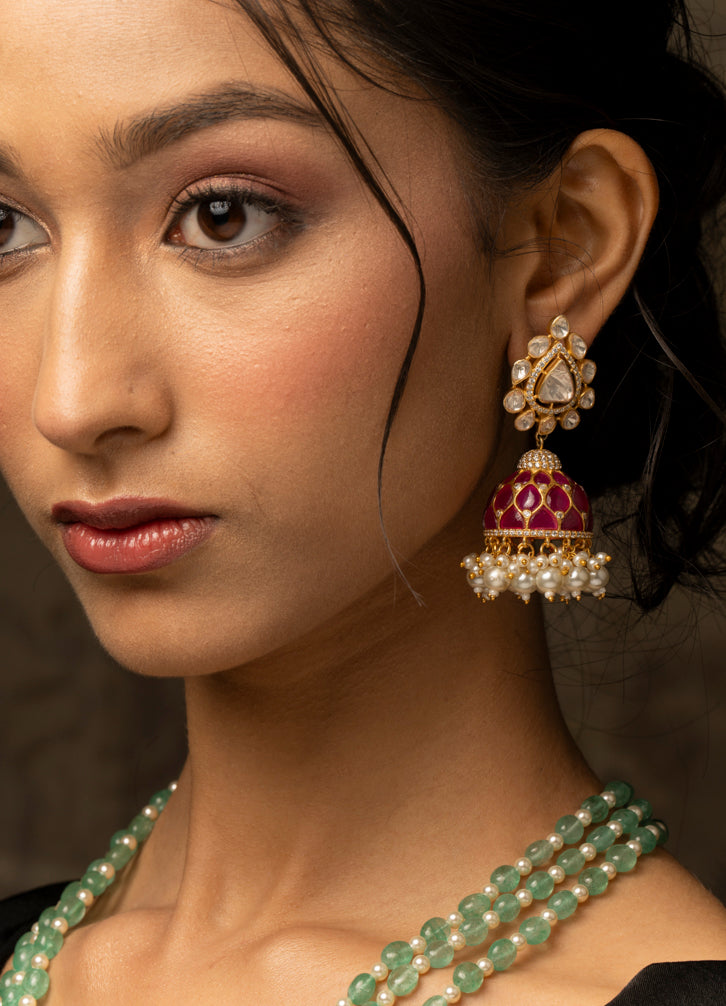 Uqrat Jhumka