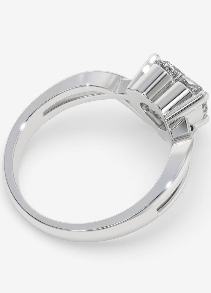 Amora Ring in White Gold