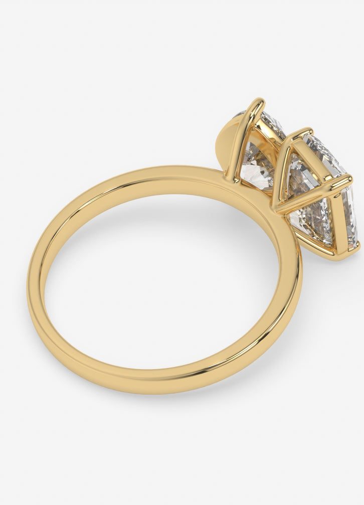 Aelion Ring in Yellow Gold