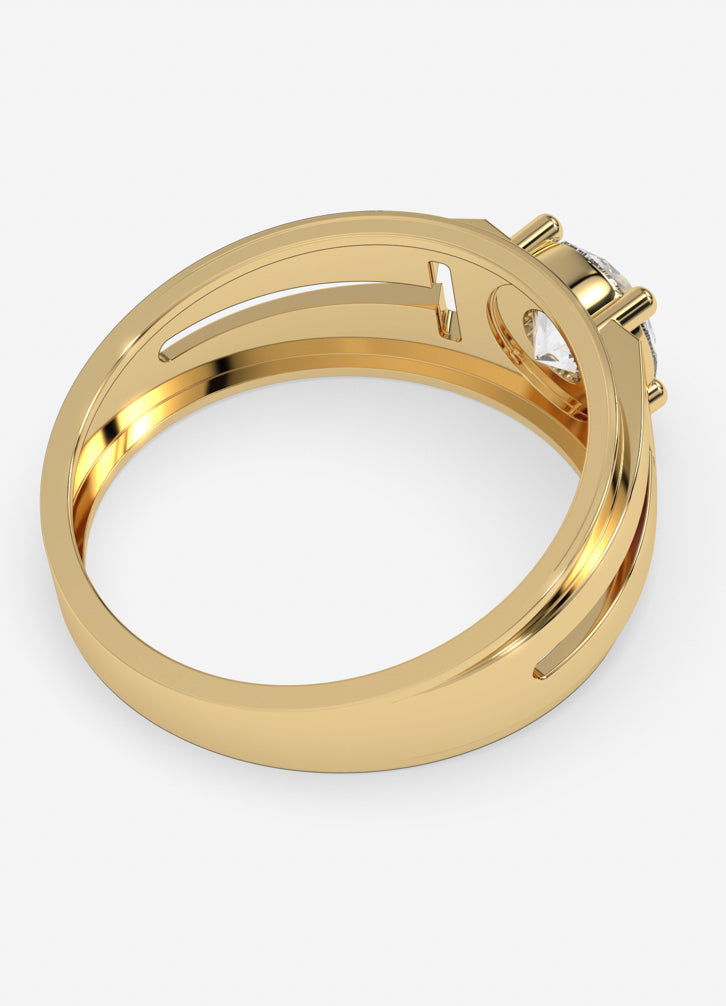 Trovant Ring in Yellow  Gold
