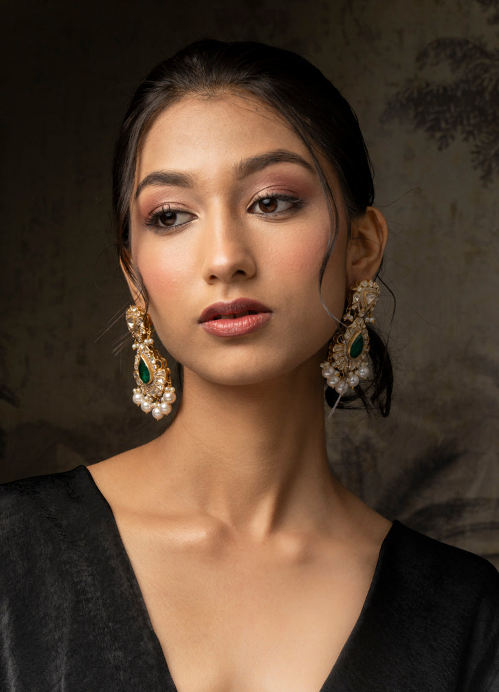 Zehnab Jhumka