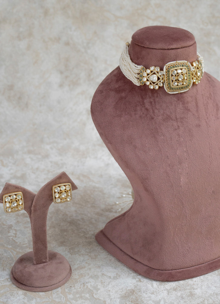 Nazuk Kalhar Necklace Set