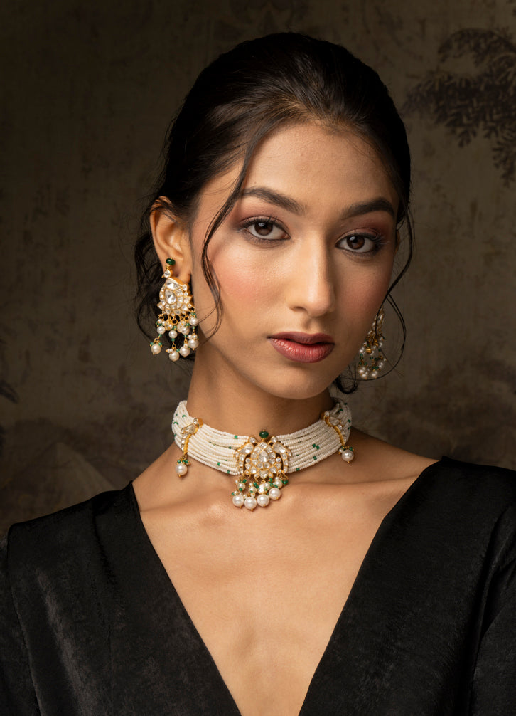 Naveenta Necklace Set
