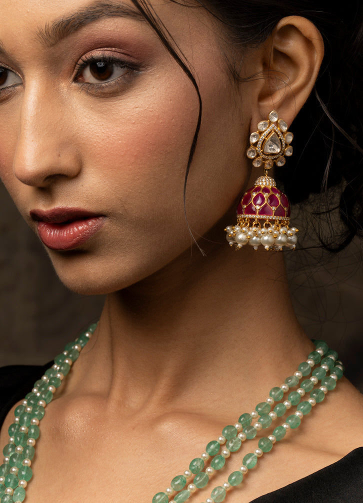 Uqrat Jhumka