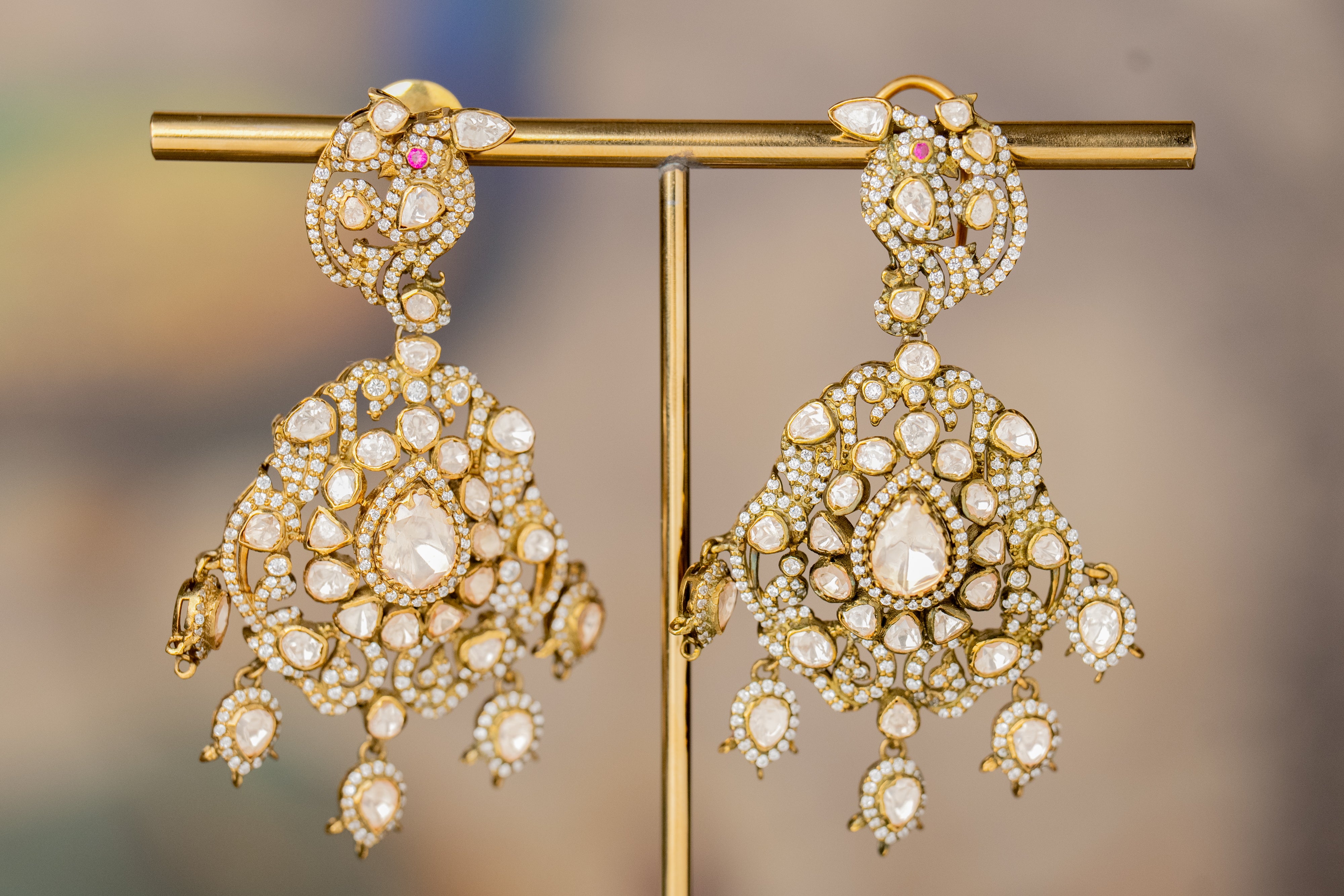 Izharat Jhumka