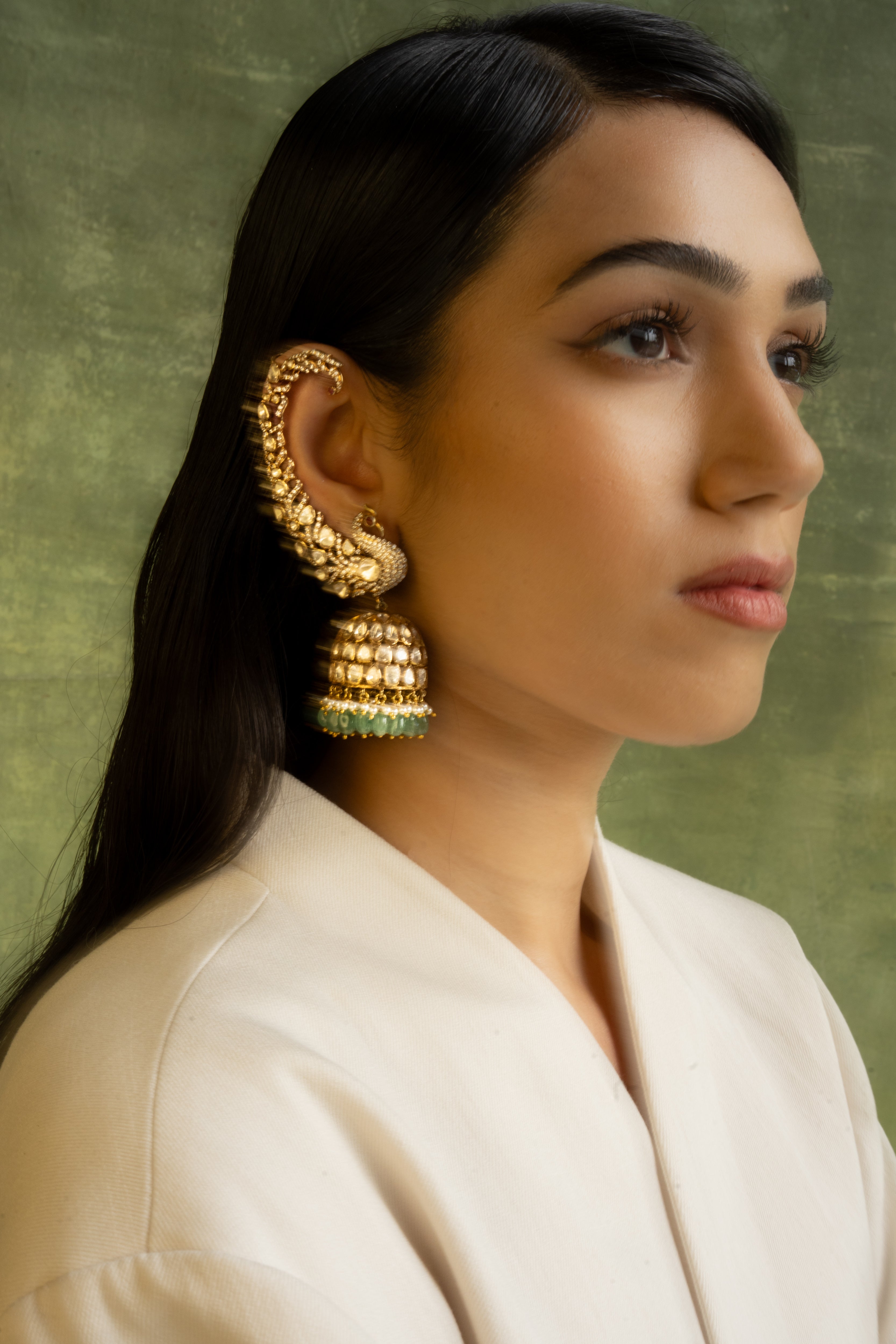 Moornika Jhumka