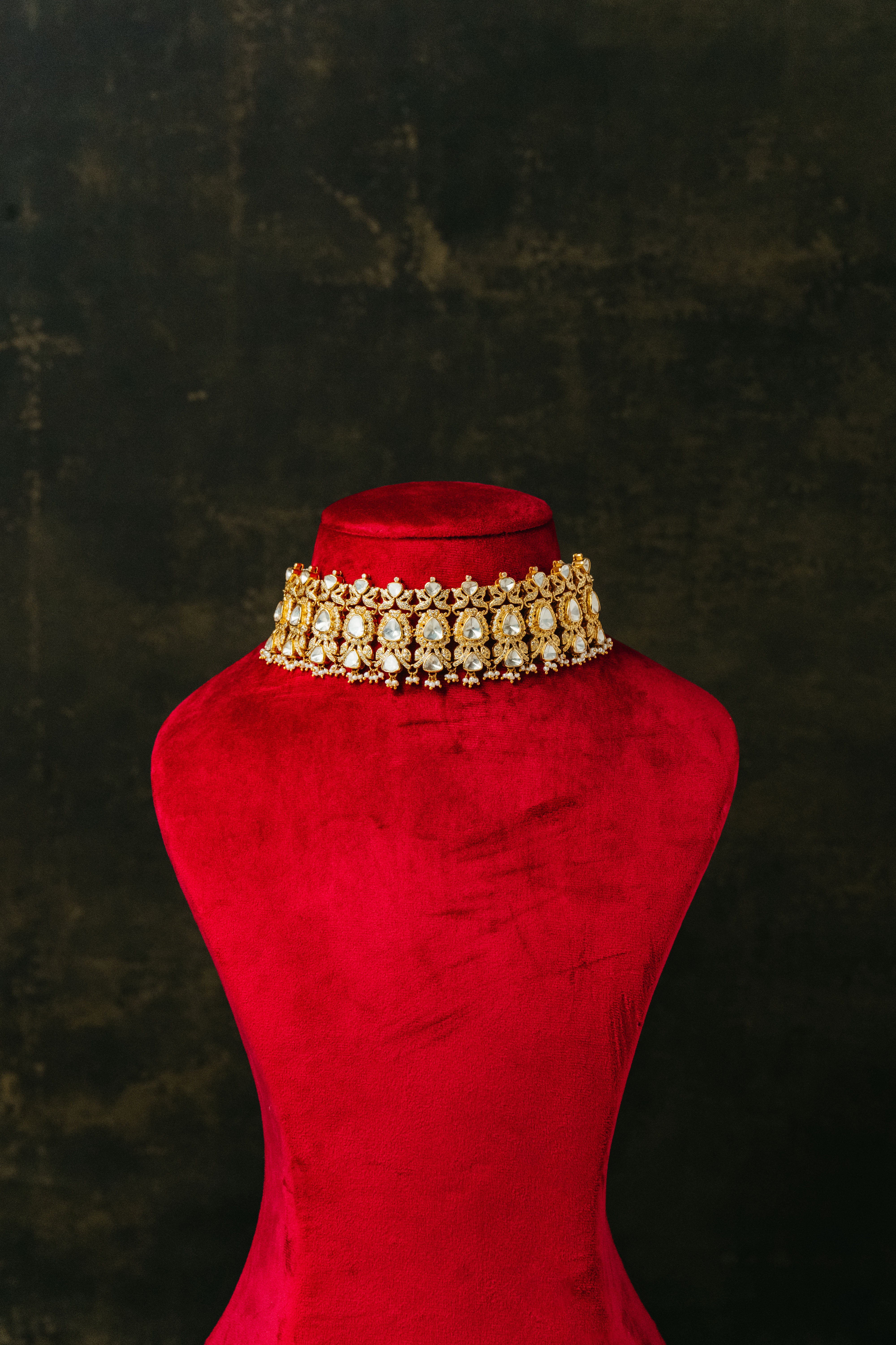 Saridha Choker