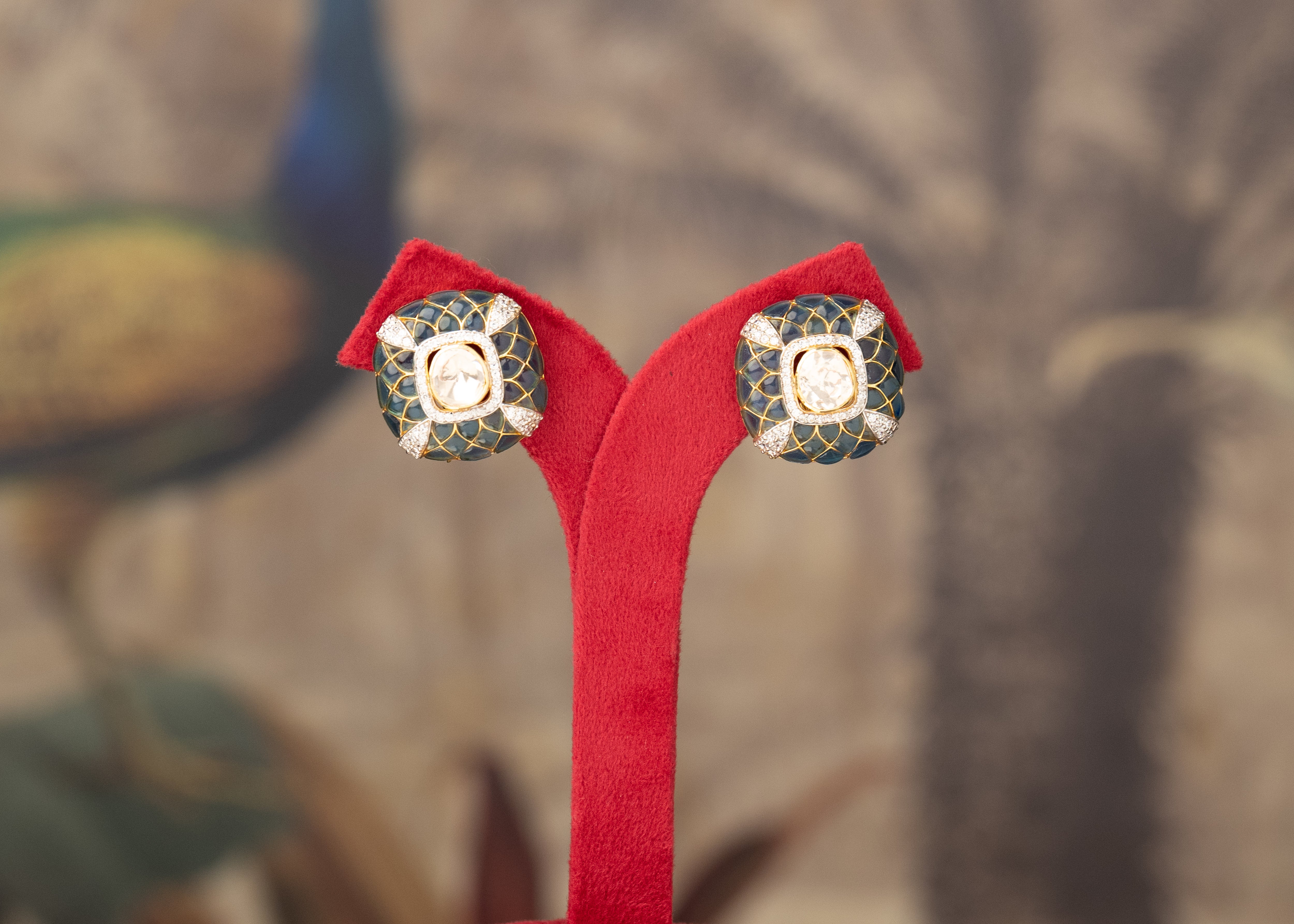 Zenaab Studs