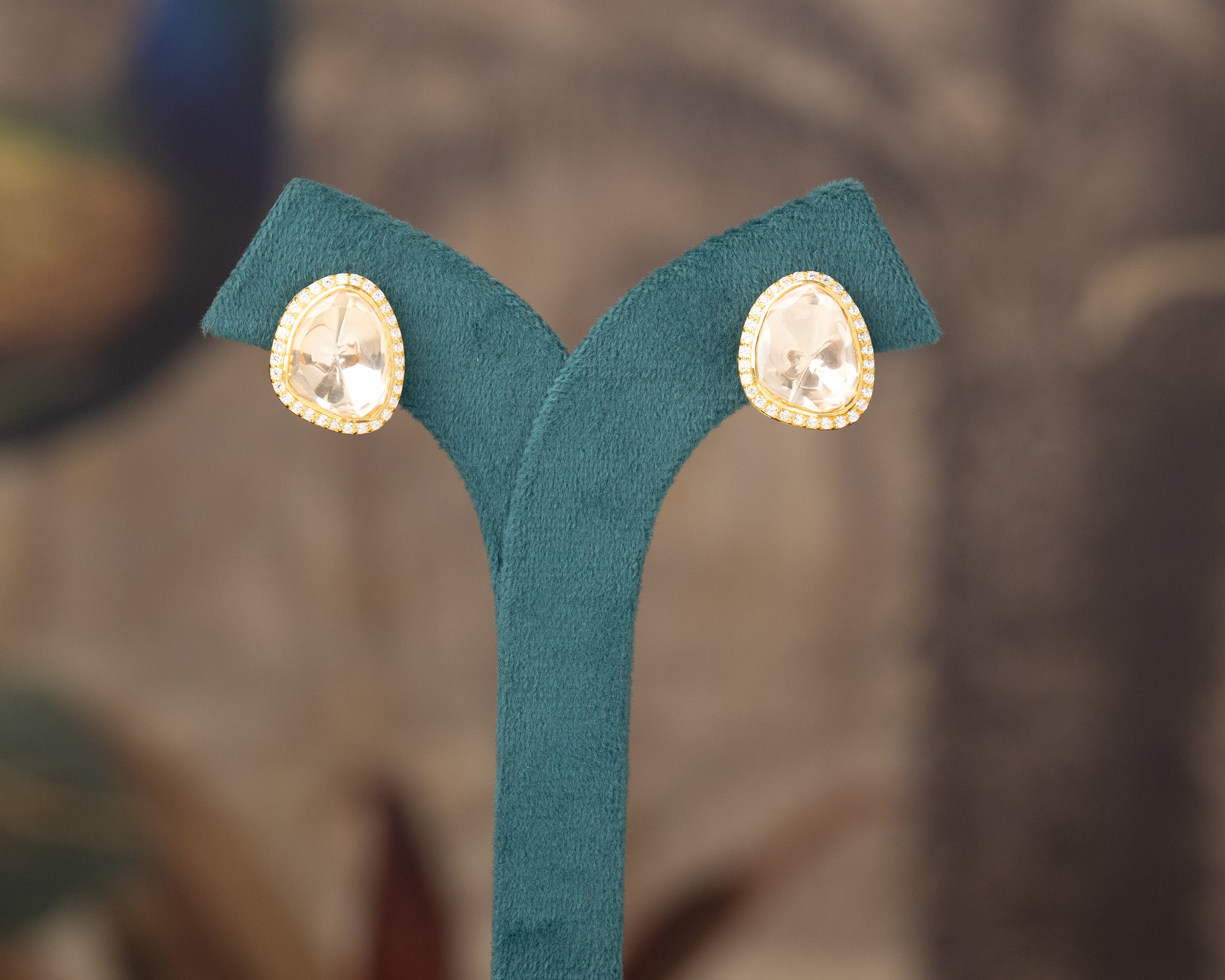 Laila Studs